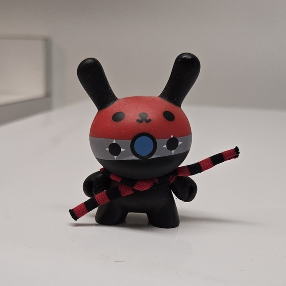 Kidrobot Dunny Vinyl Collector's Toys - Set of 6 - Picture 3 of 7